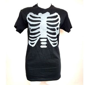 Skeleton ribcage printed graphic t-shirt adult small